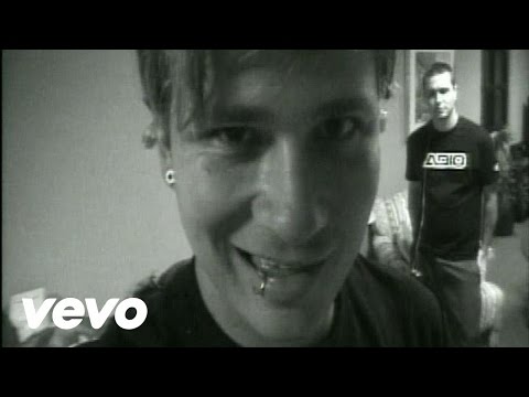 blink-182 – Anthem Part Two