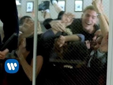 Deftones – Back To School (Mini Maggit) (Video)