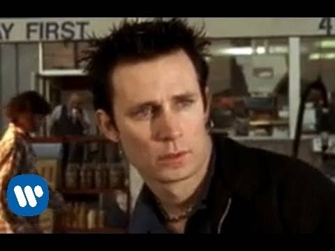 Good Riddance (Time Of Your Life) [Official Music Video]
