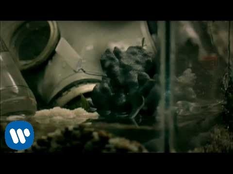 Green Day – 21 Guns [Official Music Video]