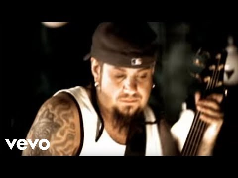 Korn – Falling Away from Me (Official Music Video)