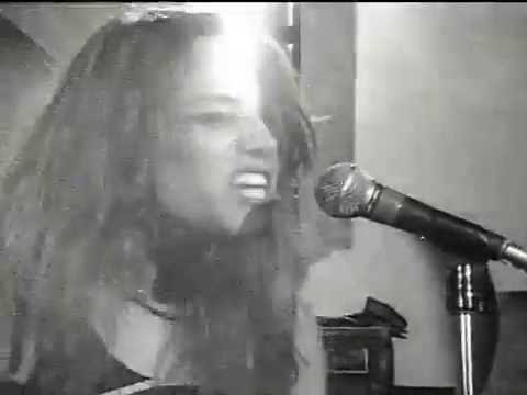 L7 – Everglade (Official Video)