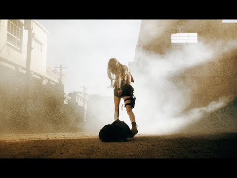 Papa Roach – Falling Apart (Official Video)