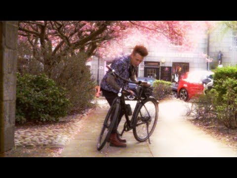 Papa Roach – Not The Only One (Official Music Video)