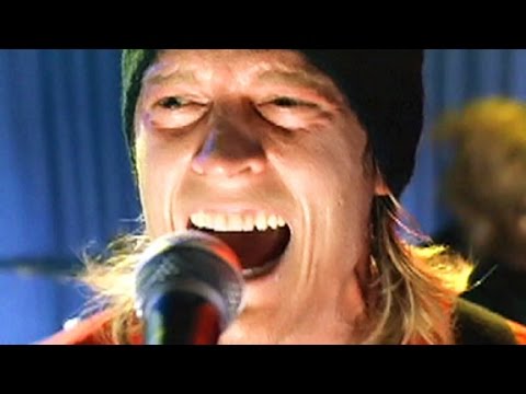 Puddle Of Mudd – Control [Official Video]