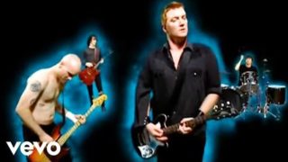 Queens Of The Stone Age – No One Knows (Official Video)