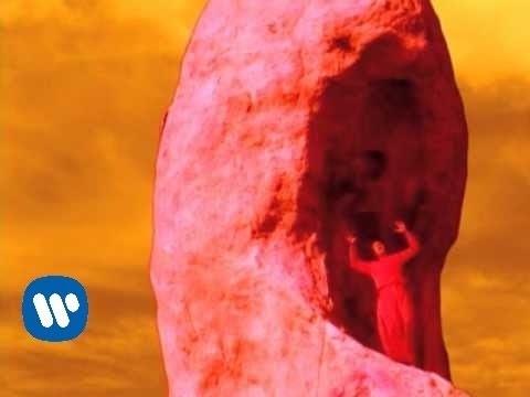 Red Hot Chili Peppers – Breaking The Girl [Official Music Video]