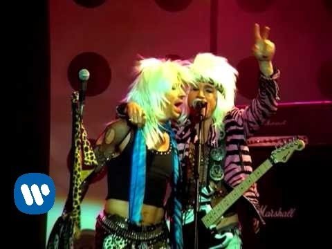 Red Hot Chili Peppers – Dani California [Official Music Video]