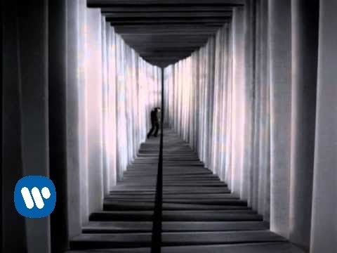 Red Hot Chili Peppers – Otherside [Official Music Video]