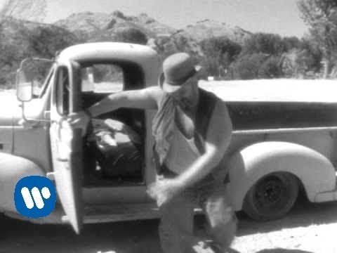 Red Hot Chili Peppers – Soul To Squeeze [Official Music Video]