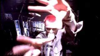 Stone Temple Pilots – Wicked Garden (Official Music Video)