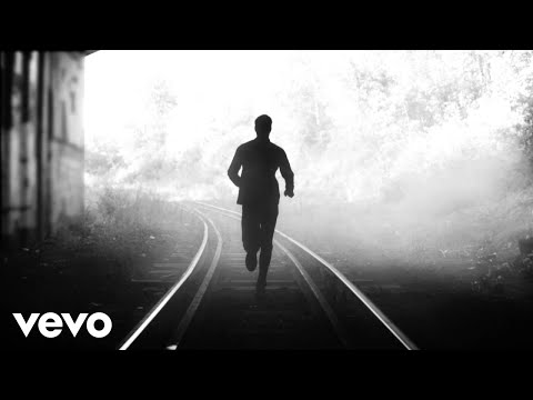 While She Sleeps – ELEPHANT (Lyric Video)