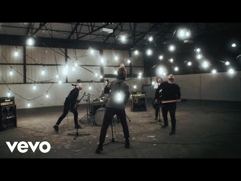 While She Sleeps – Silence Speaks ft. Oli Sykes