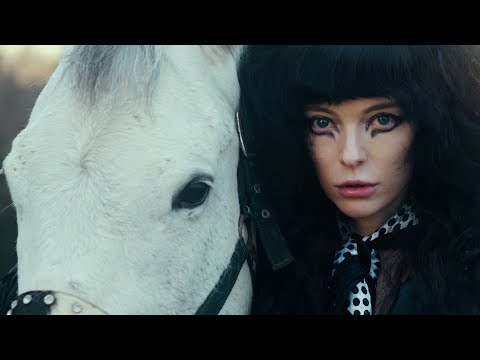 STARBENDERS – Seven White Horses (Official Music Video)